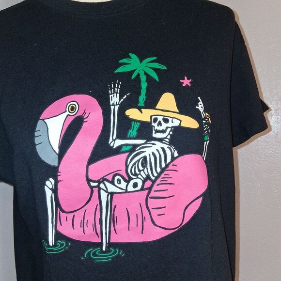 Brisco Brands Black T-Shirt with Skeleton Flamingo Print Size Large - Picture 2 of 7